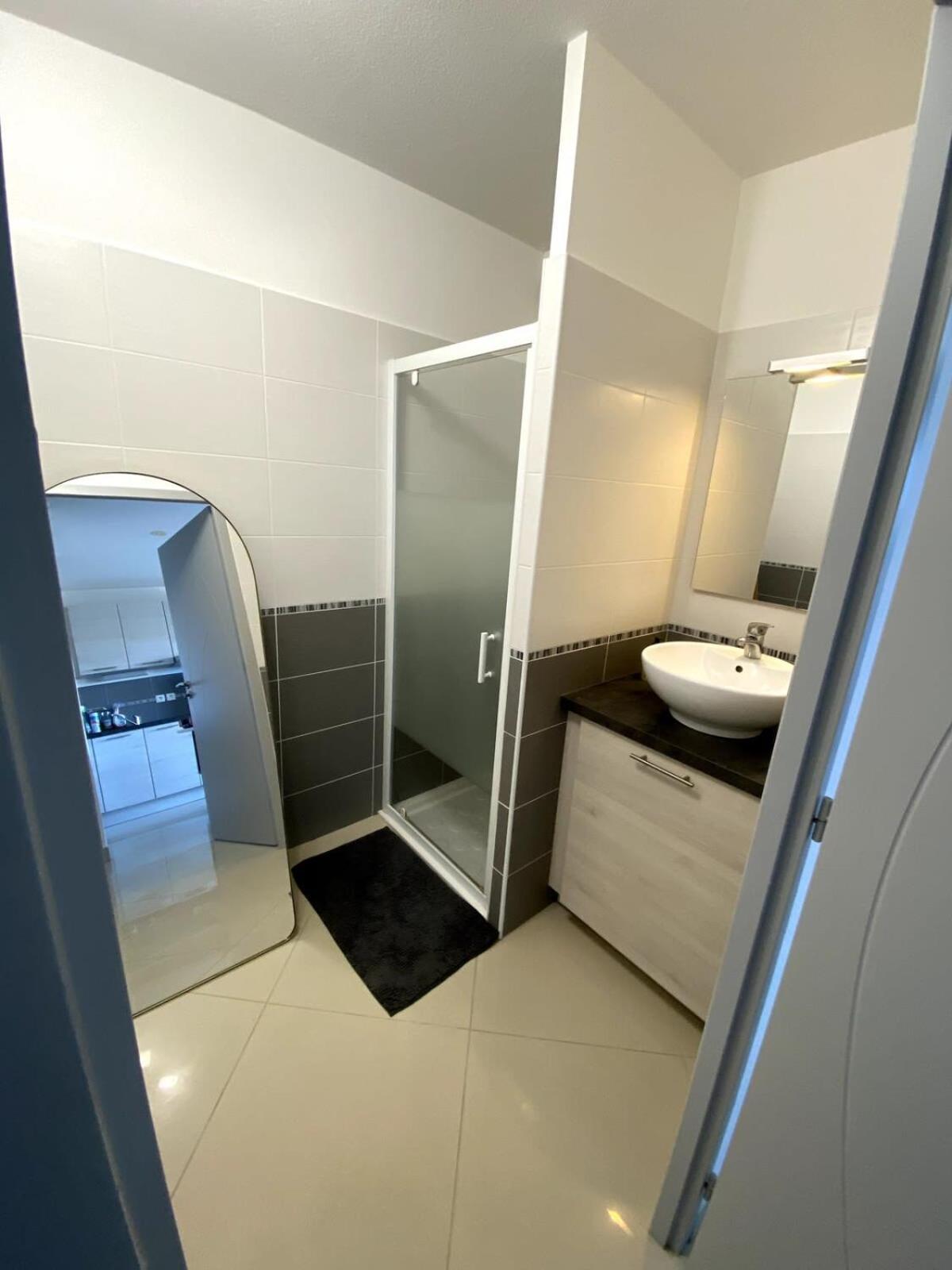 Halte A Ephyra - Appartement A กรุยซ็อง ภายนอก รูปภาพ